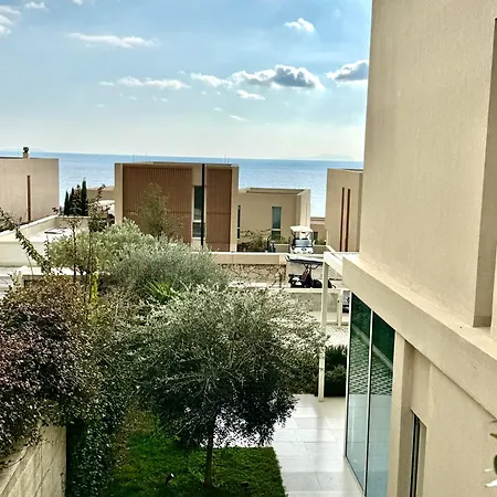 The Olive Retreat Villa, Coast *