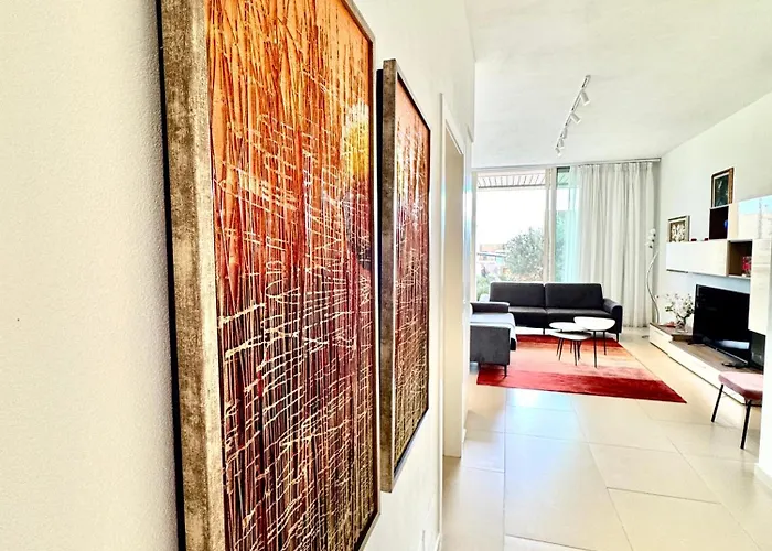 The Olive Retreat Villa, Coast