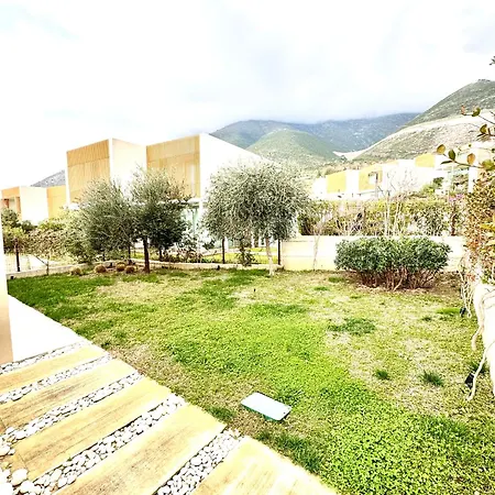 Villa The Olive Retreat Villa, Coast *